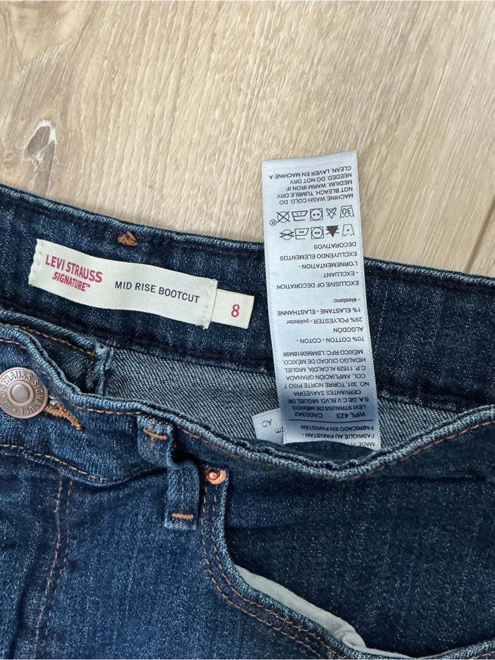 Levi's Dark Blue High-Rise Flare Jeans - Picture 7 of 8